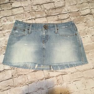 Abercrombie and Fitch distressed light blue denim miniskirt size 4